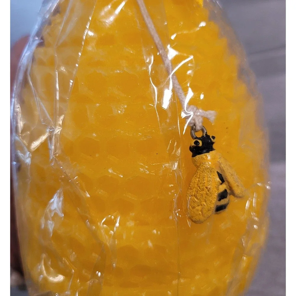 Beehive Honeycomb Design Wax Candle w Bee 5